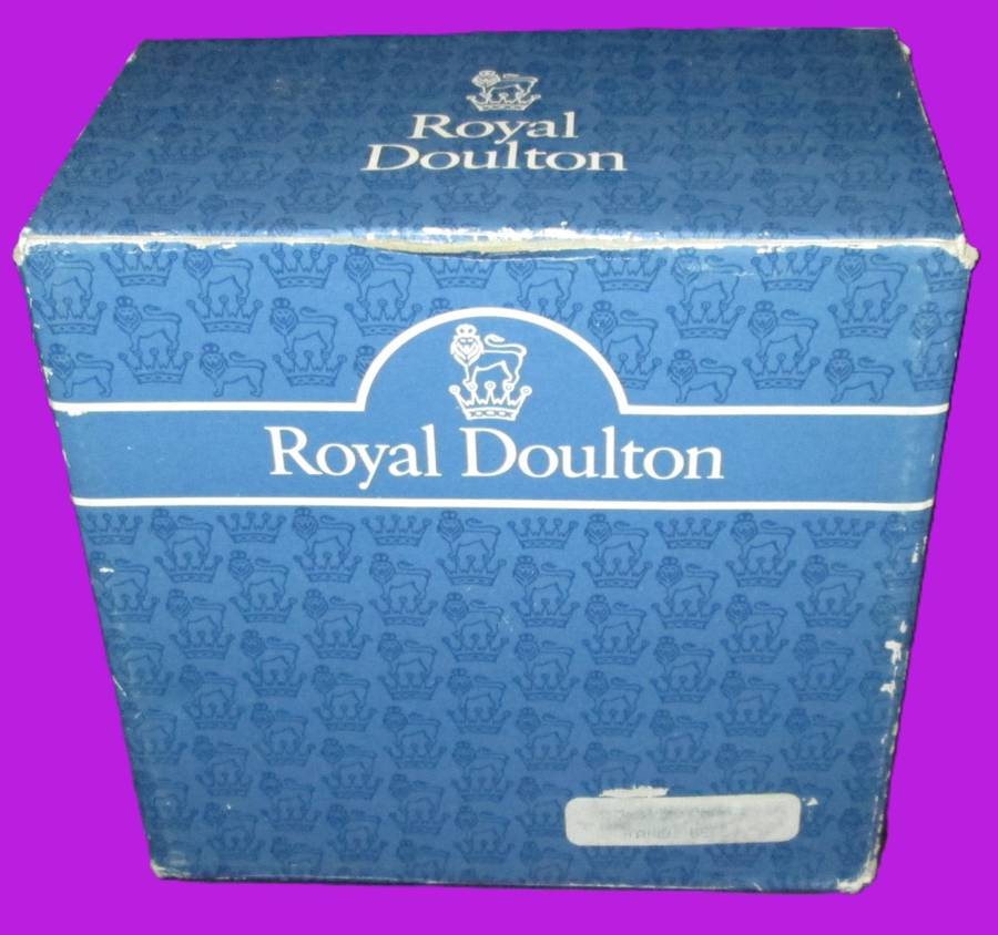 Home Decor-Kitchen Ware-1990 Royal Doulton Bowl in A Box-Sleighride Bone China H5166