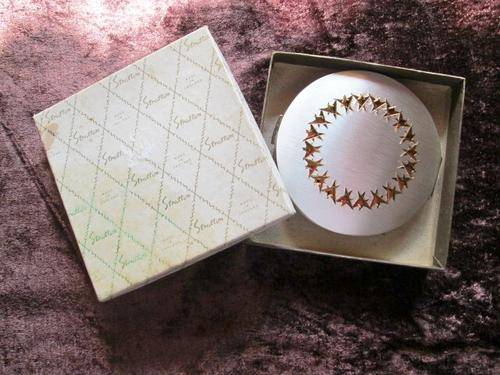 STRATTON POWDER COMPACT - SILVER PLATED