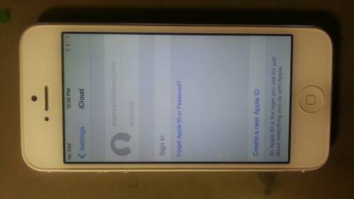 iphone 5 32gb (PLEASE READ)