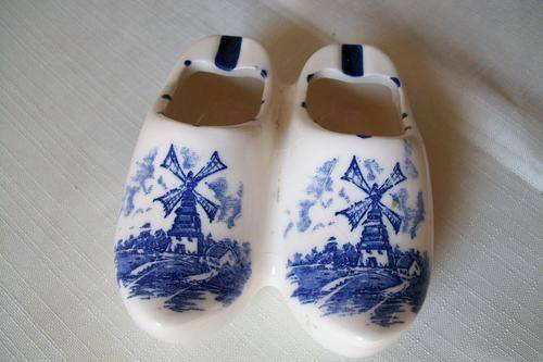 Delf like Twin pair of Clogs