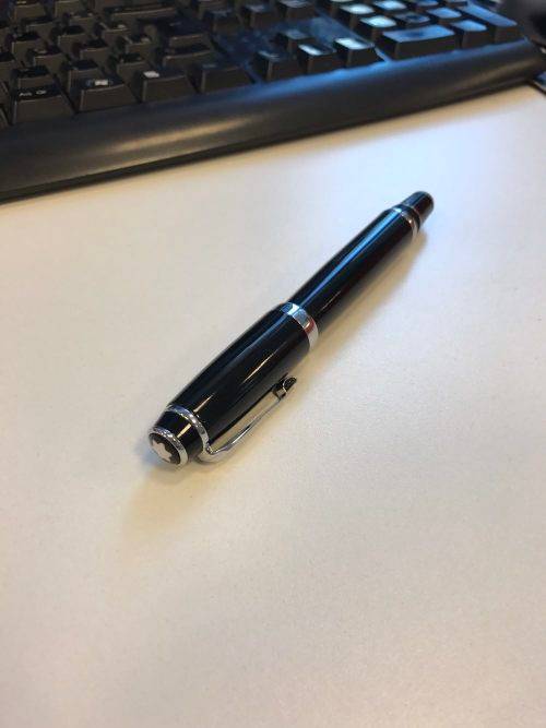 Famous Brand - Black Short Wrist With Diamond Clip Metal RollerBall Pen