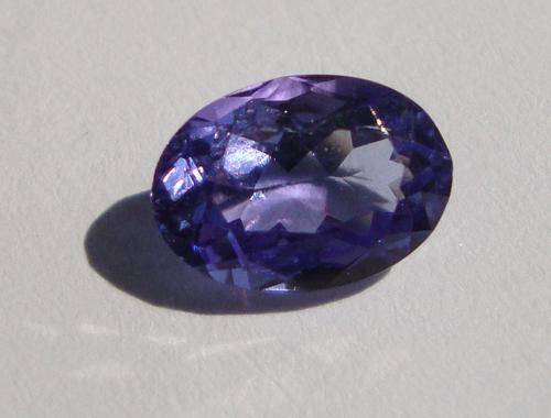 BE AMAZED!!! AN INTENSE BLUE 1.70 ct **GISA CERTIFIED at R18000!! ** TANZANITE STARTING AT R1 ! WOW!