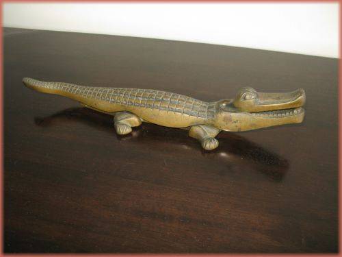 Large nutcracker crocodile. Brass metal - 39cm long