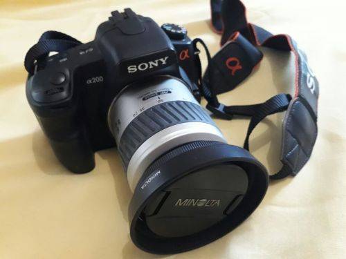 Sony Alpha 200 DSLR