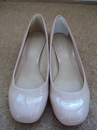 Peach pumps