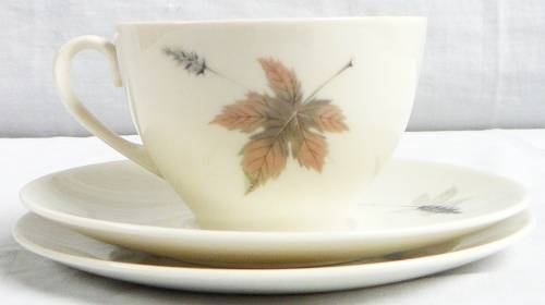 A Very Pretty Royal Doulton Trio - Tumbling Leaves TC 1004