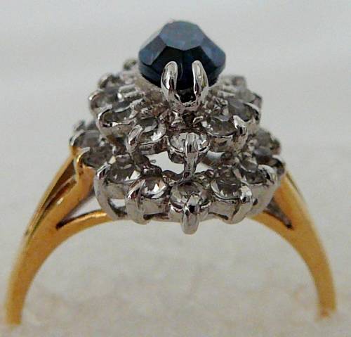 A Beautiful Sapphire Coloured Diamante Ring
