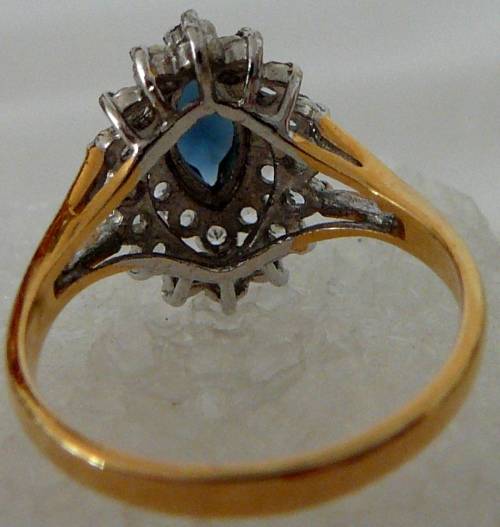 A Beautiful Sapphire Coloured Diamante Ring