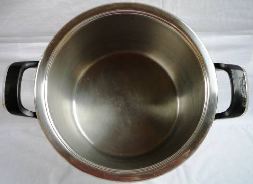 A Selection of 3 AMC 24 cm Stainless Steel Pots