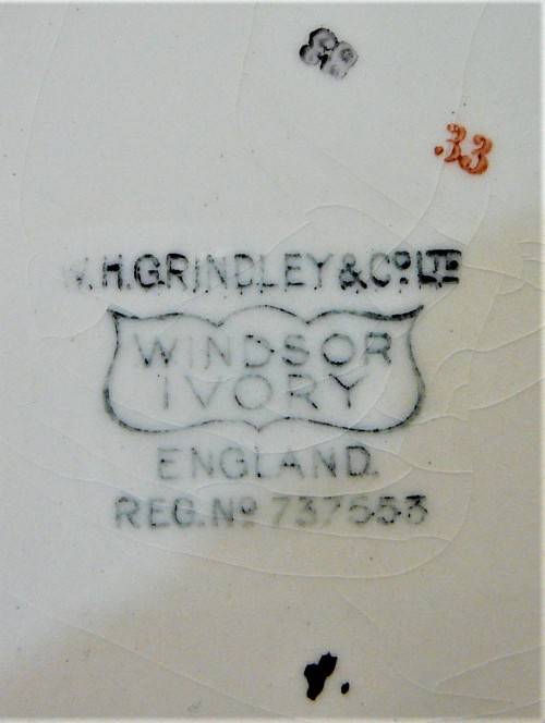 A  Very Pretty Grindley Side Plate in Windsor Ivory Pattern