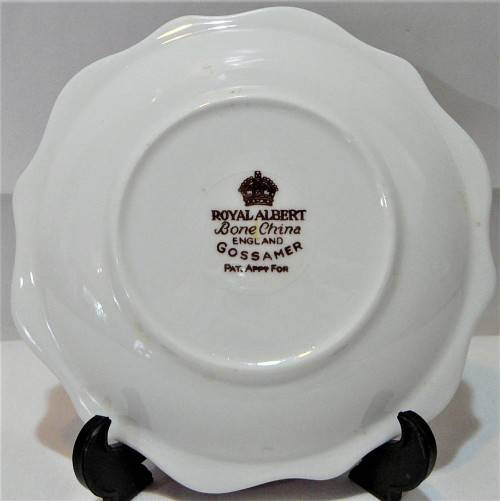 A Very Pretty Gold Trimmed Royal Albert Trinket Dish Gossamer