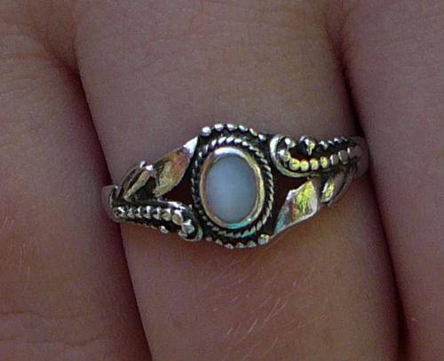 Cute Silver 925 Ring with Opaque White Stone