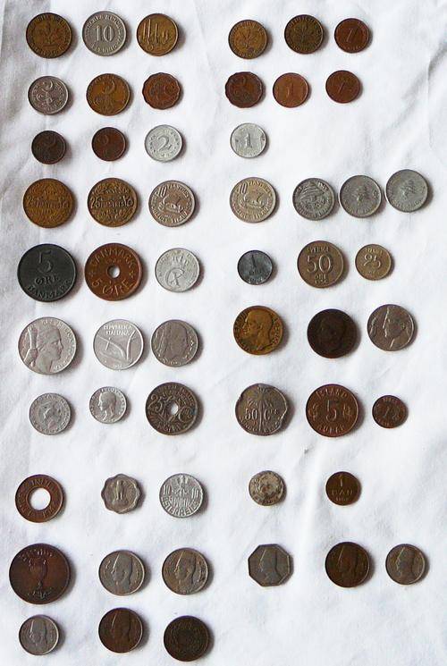 A Beginners Selection of 55 Coins from 14 Countries