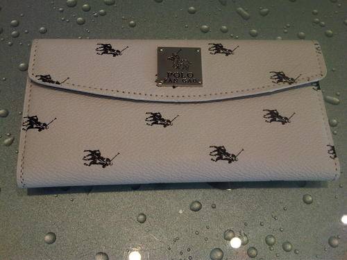 New White Wallet - ABSOLUTELY STUNNING!!