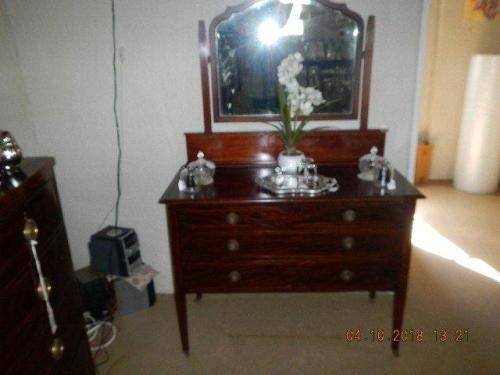 Edwardian mahogany inlaid dressing table - L 1.05cm, W 50cm, H 1.50cm with mirror