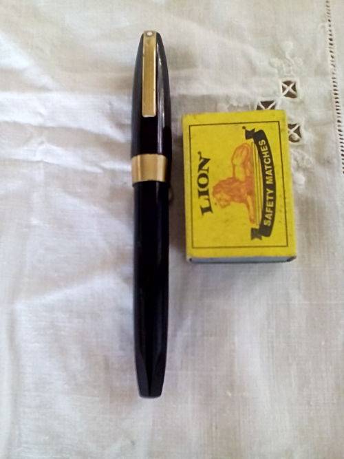 Sheaffer Legacy fountain pen. White dot.