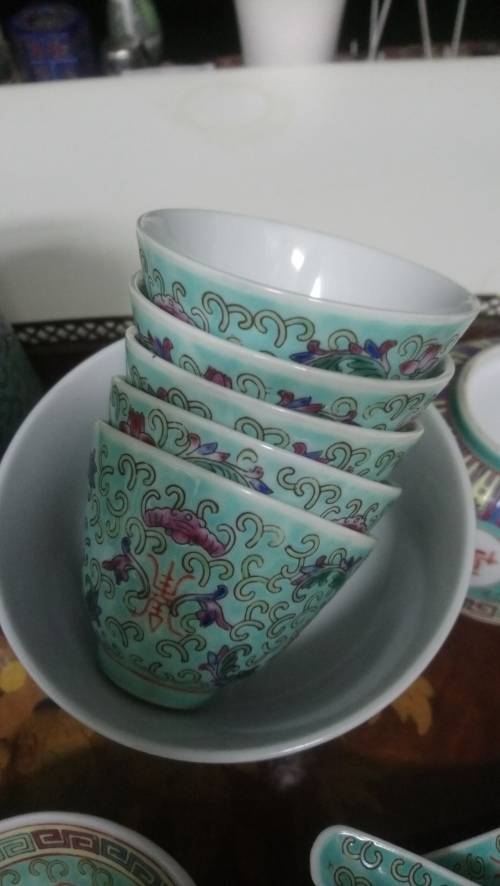 Simply stunning Chinese turquoise tea and dinner set