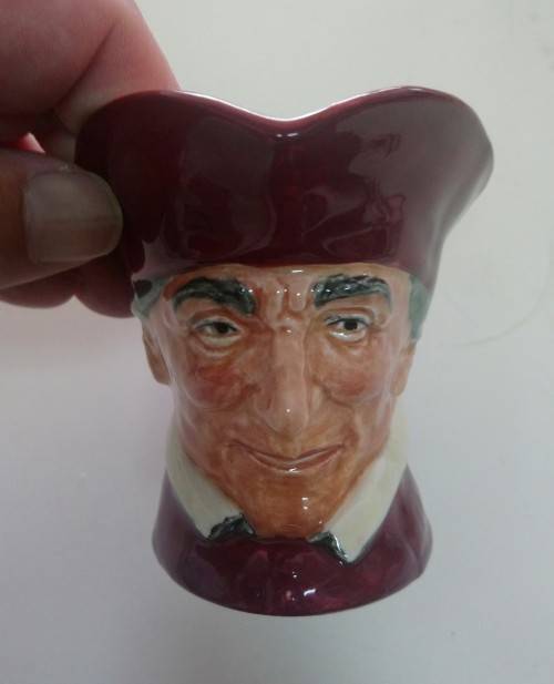 Royal doulton midi character jug The Cardinal