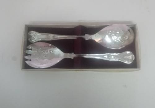 Pair Kings pattern salad servers