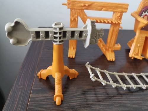 Masters of the Universe Castle Grayskull parts