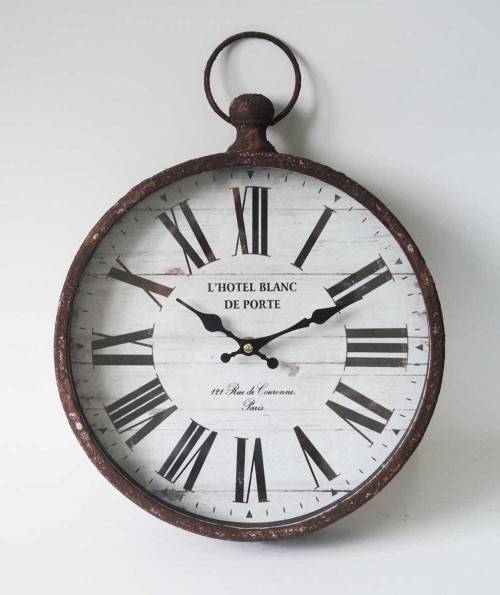 Selection of wall clocks