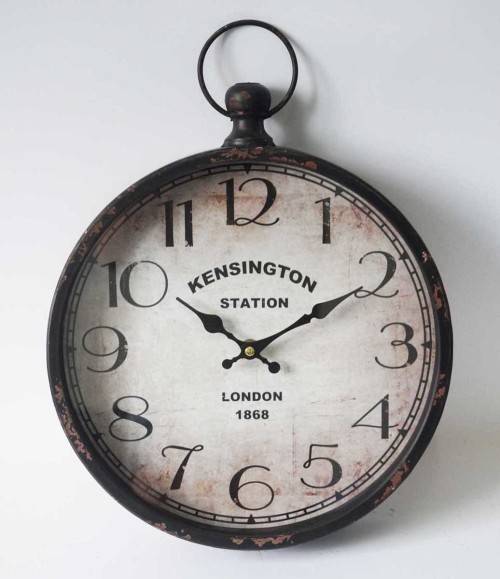 Selection of wall clocks