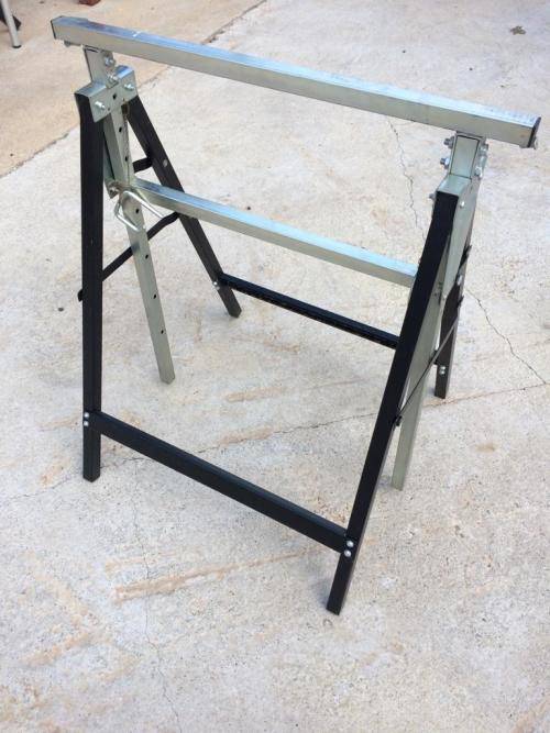TELESCOPIC , LIGHTWEIGHT STEEL SCAFFOLDING/TRESSELS SET of 2,Boxed..New price R1650