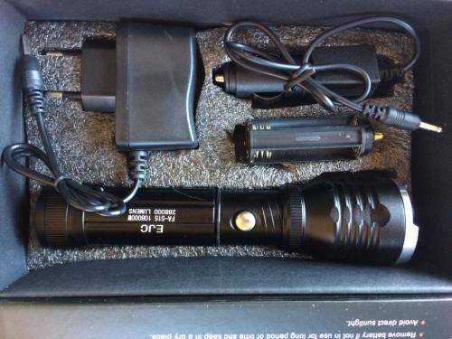 ALUMINIUM, HEAVY DUTY, SUPER BRIGHT ZOOM FLASHLIGHT 5000 TO 28000 LM