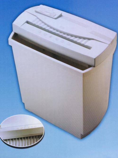 COMPACT PAPER SHREDDER WITH BIN...PROTECT YOUR INFORMATION WITH A PAPER SHREDDER !220V