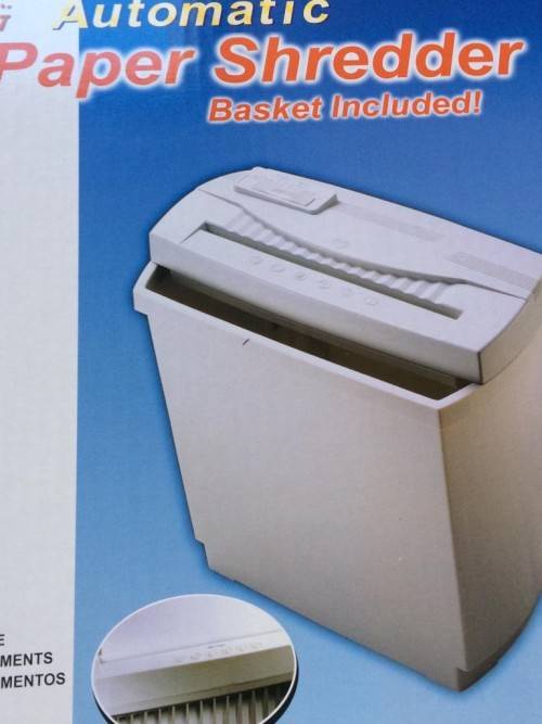 COMPACT PAPER SHREDDER WITH BIN...PROTECT YOUR INFORMATION WITH A PAPER SHREDDER !220V