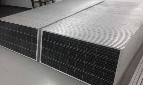 150W POLYCRYSTALLINE SOLAR PANEL-WITH CONNECTOR BOX , CABLES ,2 X CLAMPS & CABLE CONNECTORS