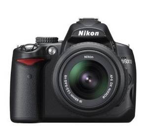 NIKON D5000 CAMERA