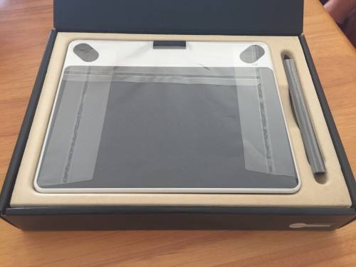 WACOM INTUOS DRAWING CREATIVE PEN TABLET