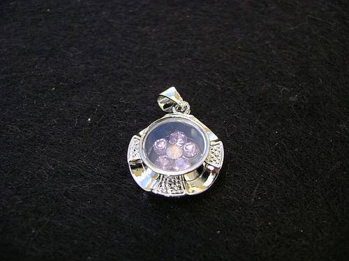Flower pendant (spins)  - 25mm
