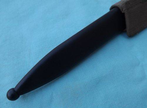 SA Army(SADF)  R1/FN Bayonet with METAL scabbard  -- EXCELLENT