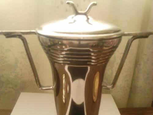 BEAUTIFUL UNUSED SILVER PLATED TROPHY, WITH GOOD VALUE, SEE BELOW.
