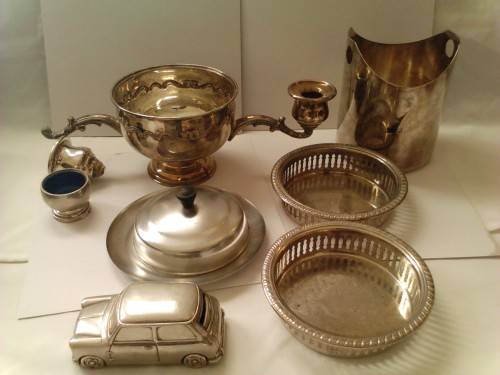LOT OF VINTAGE SILVER PLATED ITEMS (FOR ONE BID), SOLD AS PER SCANS, SEE BELOW.