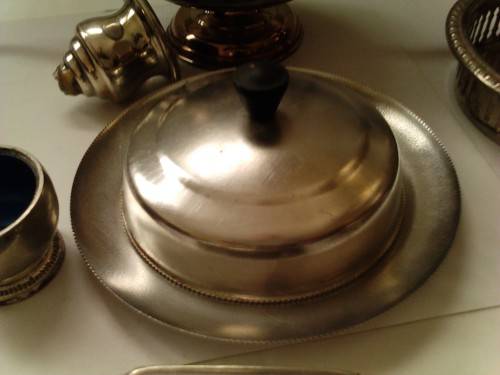 LOT OF VINTAGE SILVER PLATED ITEMS (FOR ONE BID), SOLD AS PER SCANS, SEE BELOW.