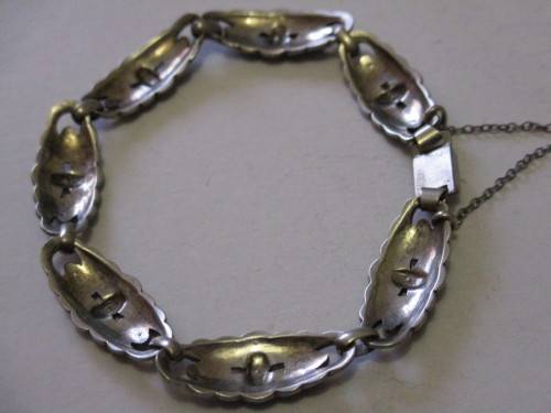 NICE ANTIQUE 18cm STERLING SILVER BRACELET IN VERY GOOD CONDITION, WEIGH 13.6g - SEE BELOW.