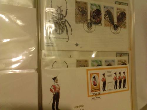 VERY CLEAN MIXED FIRST DAY COVERS IN FLIP FILE, SOME WITH MINISHEETS- SEE ALL SCANS.