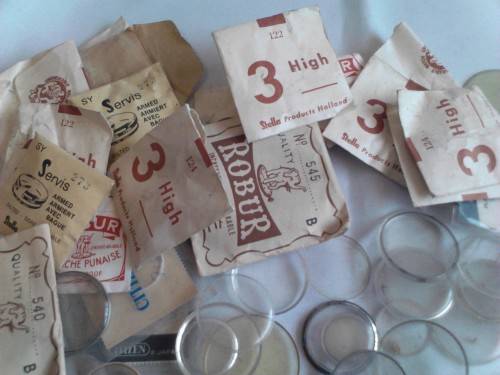 80 x MOSTLEY UNUSED WATCH GLASSES, VERY GOOD VALUE- READ BELOW.