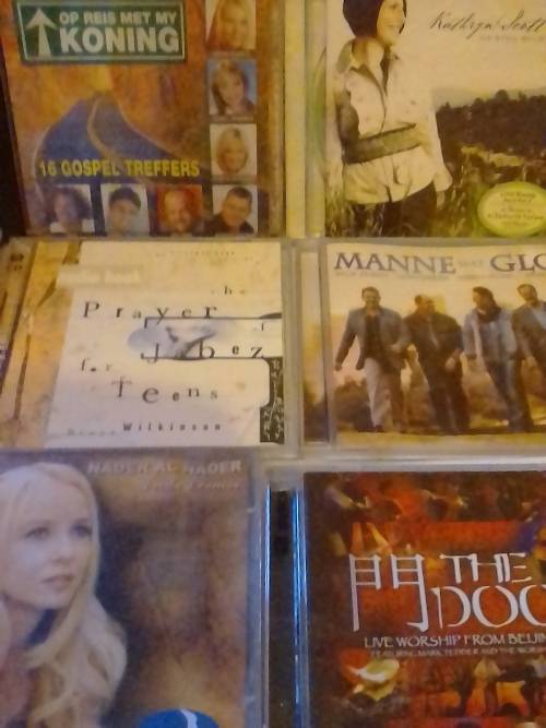 25x VERY GOOD RELIGIOUS (CHRISTIAN) CD COLLECTION - (ON BID TAKES ALL) - SEE BELOW FOR SCANS.