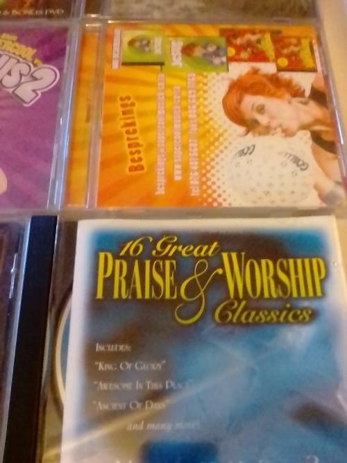 25x VERY GOOD RELIGIOUS (CHRISTIAN) CD COLLECTION - (ON BID TAKES ALL) - SEE BELOW FOR SCANS.