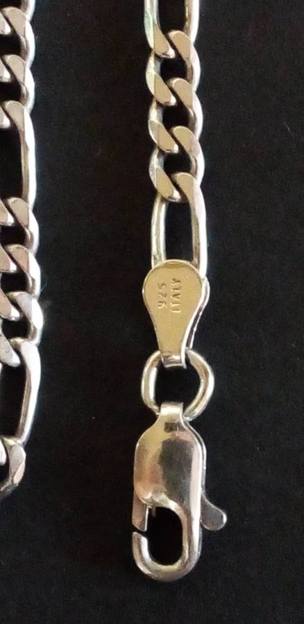 STUNNING FINE STERLING SILVER BRACELET (IDEAL FOR CHARMS) 20cm IN LENGTH - SEE BELOW.