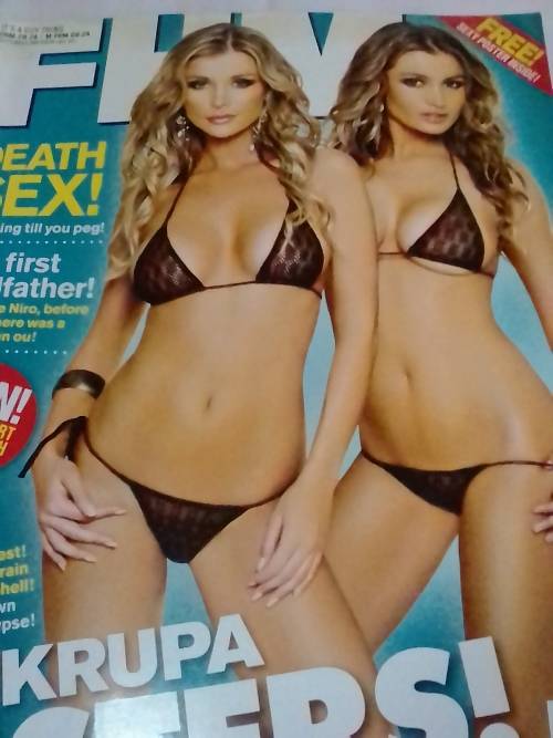 3 x FHM 2009 MAGAZINES - EXCELLENT CONDITION - SEE FOR MORE INFO BELOW.