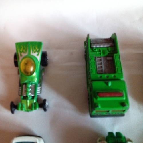 13x HOTWHEELS MODEL CARS (BID IS PER ITEM) - PLEASE READ BELOW.
