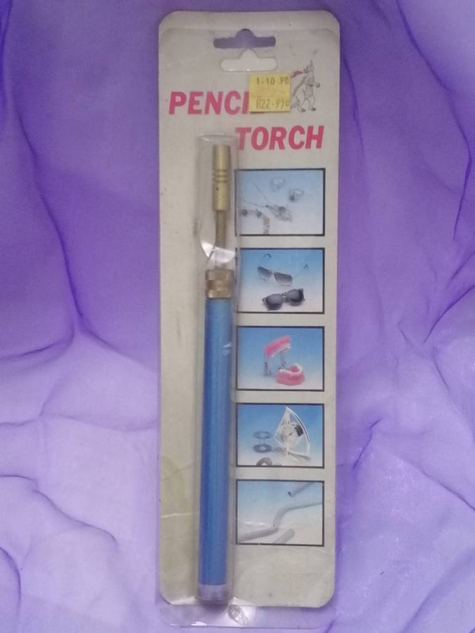 VINTAGE - PENCIL TORCH - STILL IN ORIGINAL PACKAGING - VERY GOOD CONDITION - PLEASE READ BELOW.