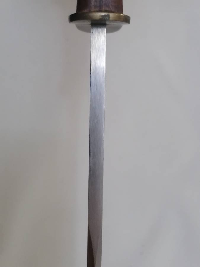 VINTAGE - STUNNING HANDMADE HUNTERS KNIFE - GOOD CONDITION - PLEASE READ BELOW.