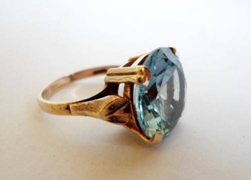 GORGEOUS!! LARGE VINTAGE 9ct ROSE GOLD & BLUE TOPAZ RING SIZE O 6.4gr GORGEOUS!! LARGE VINTAGE 9ct