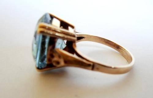GORGEOUS!! LARGE VINTAGE 9ct ROSE GOLD & BLUE TOPAZ RING SIZE O 6.4gr GORGEOUS!! LARGE VINTAGE 9ct